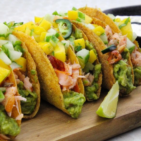 taco's met zalm en mangosalsa guacamole komkommer mango taco Mexicaans recept